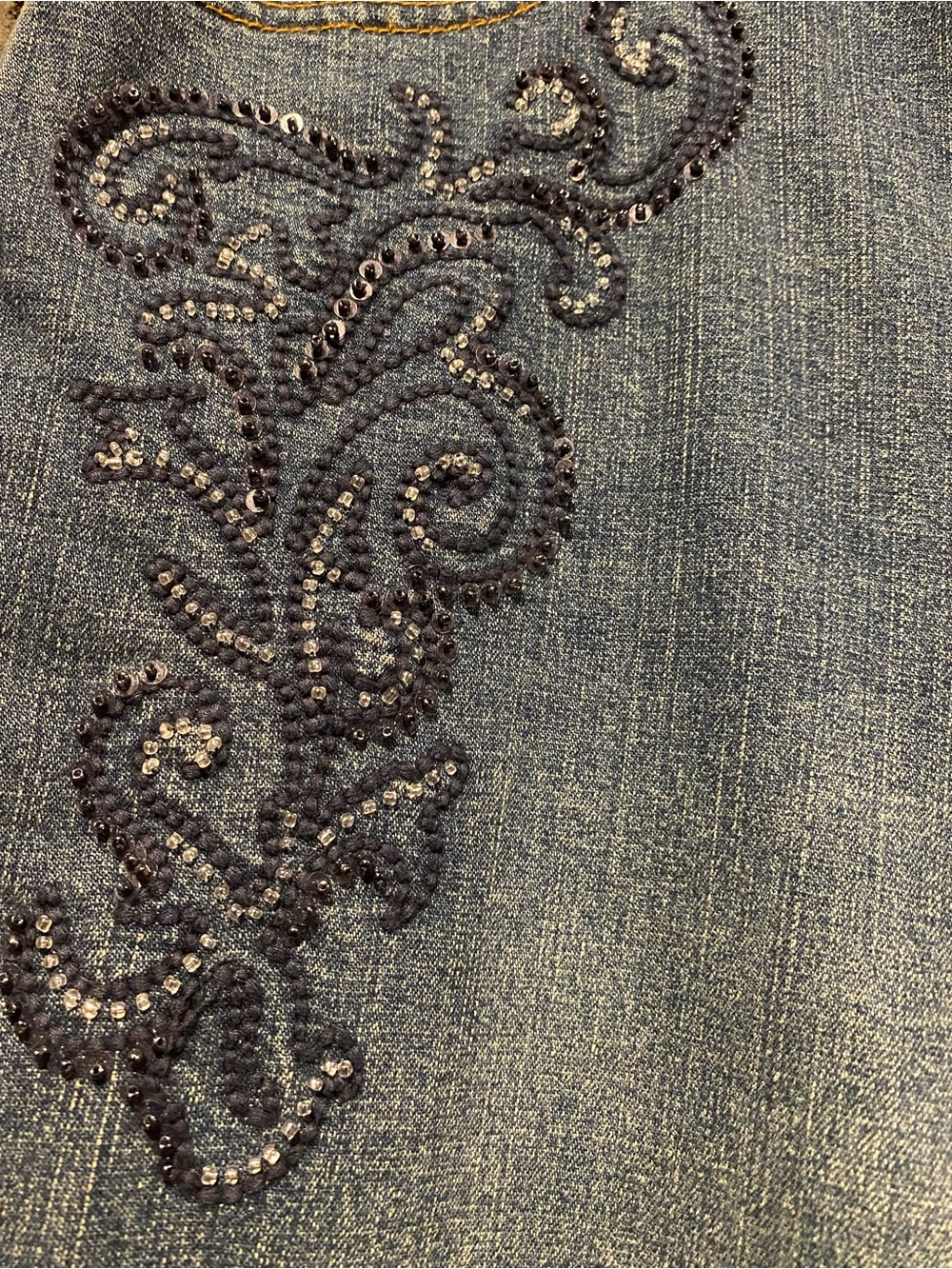 STYLE & CO. CLASSIC BLUE JEAN with BEAUTIFUL BEADED APPLIQUÉ - Picture 15 of 16